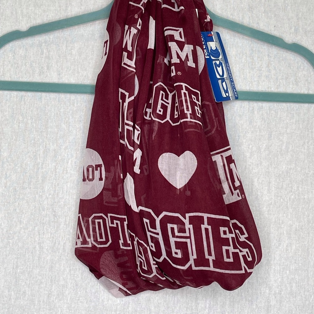 NWT Texas A&M TAMU Aggies Infinity Scarf maroon and white - Picture 6 of 6